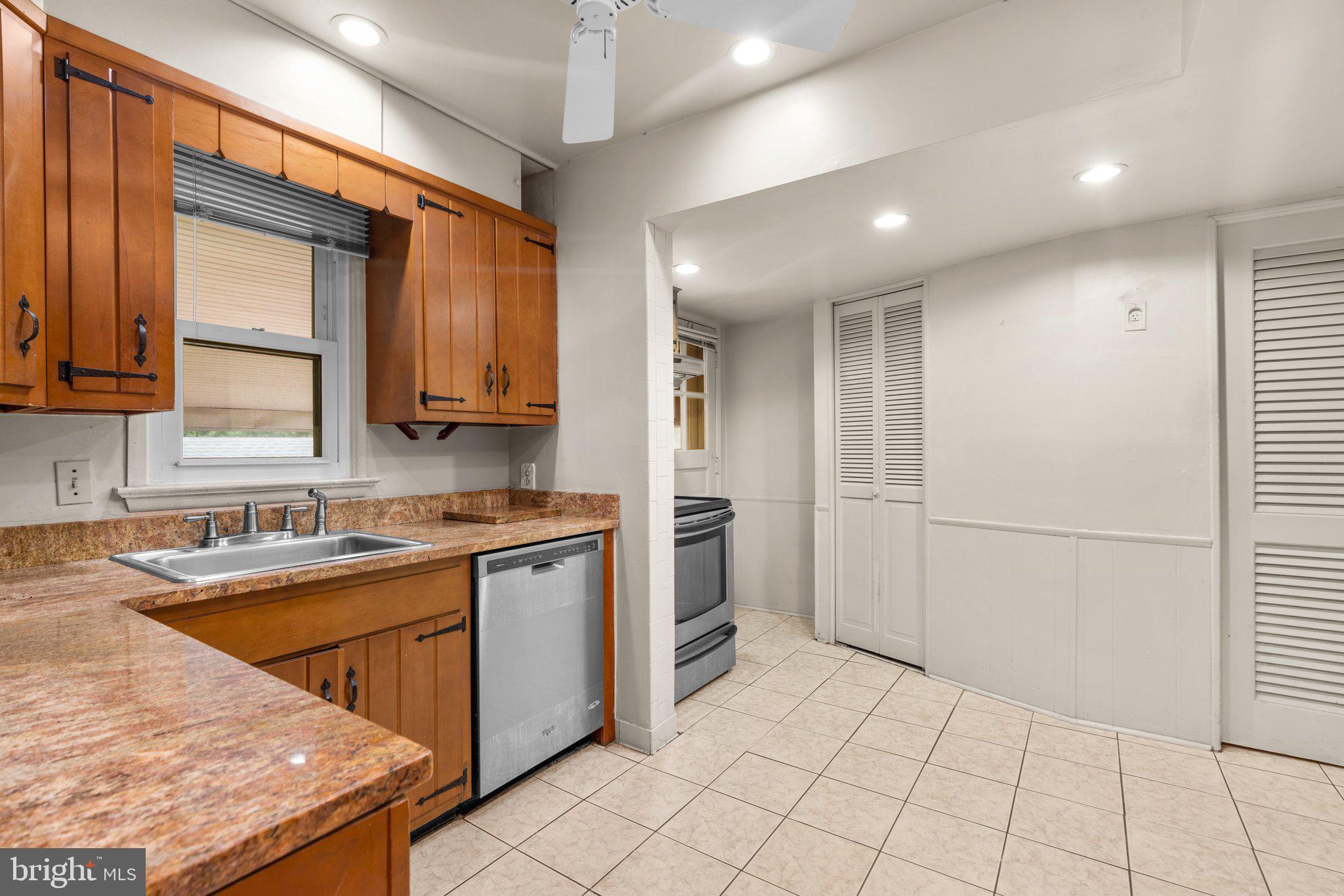 PARKLAWN - Residential