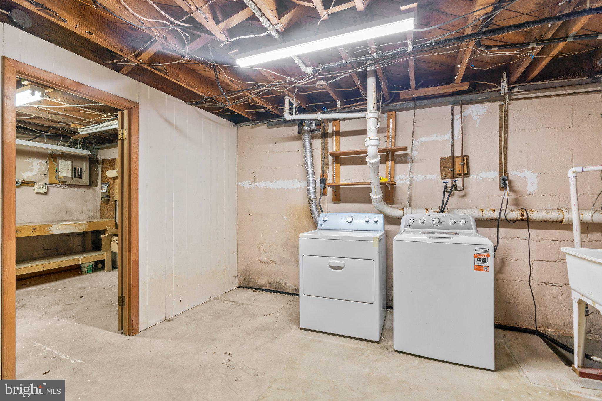 PARKLAWN - Residential