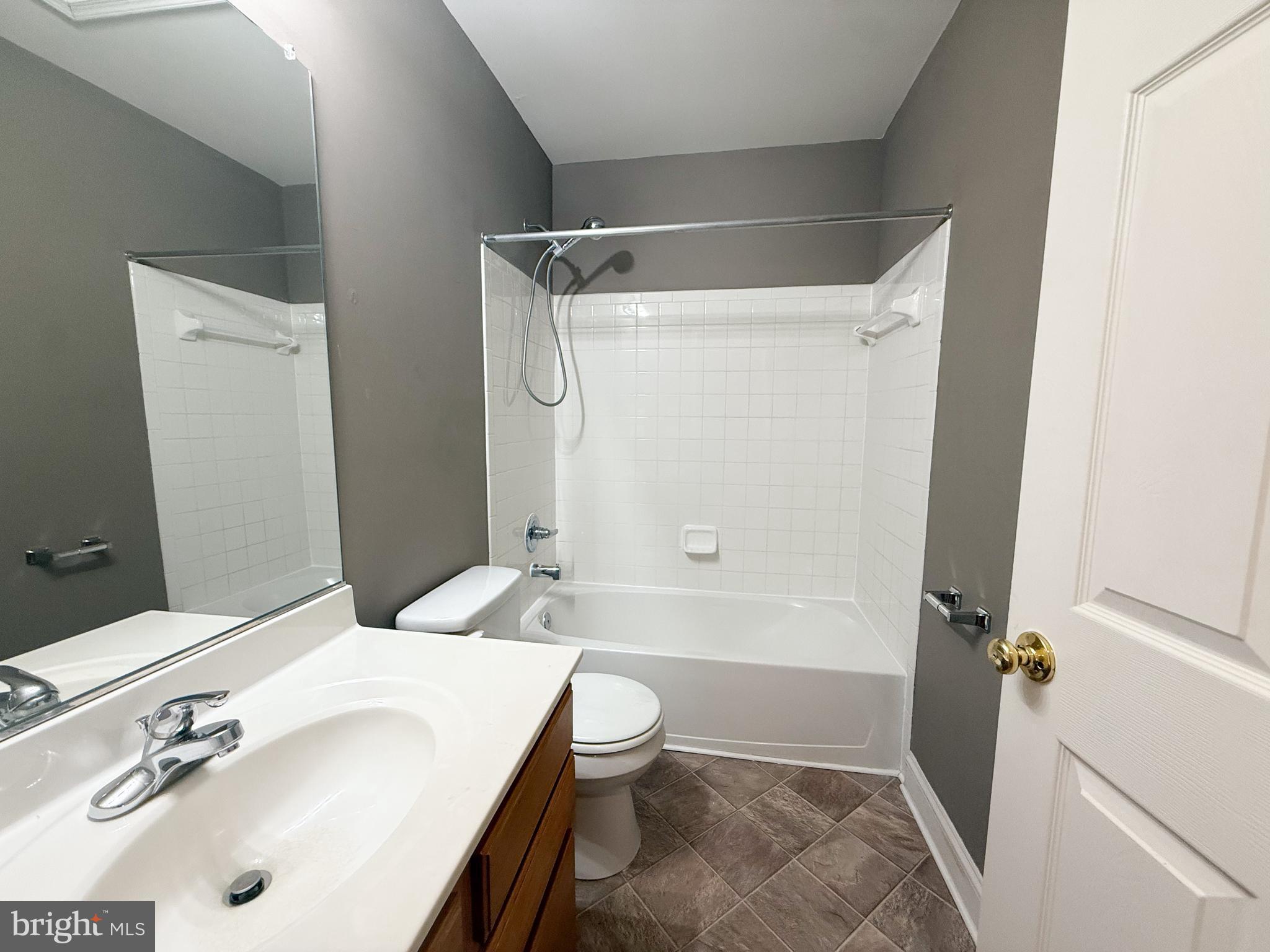 DOGWOODS - Residential Lease