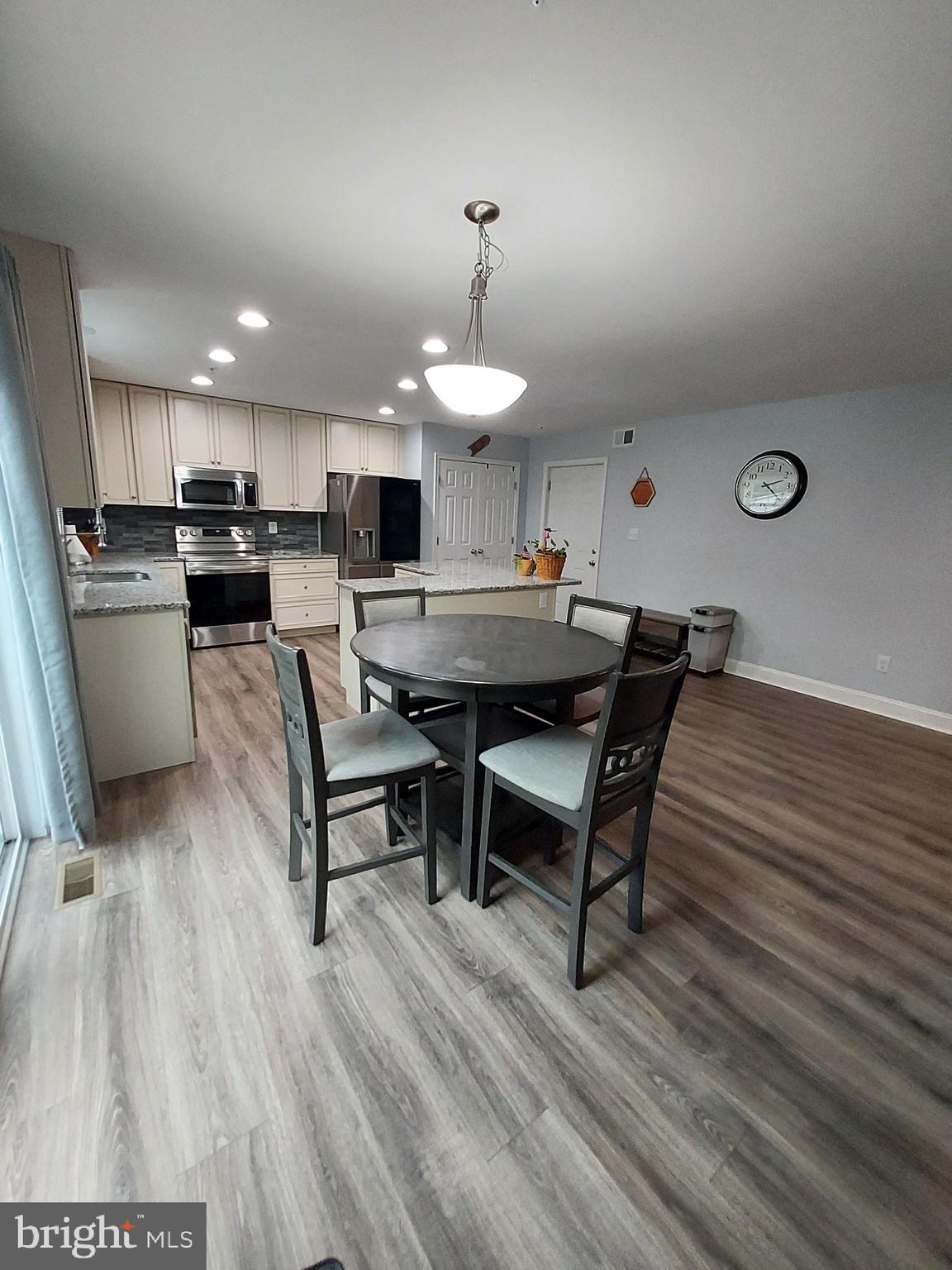 LARSONS RESERVE AT ANDORA - Residential