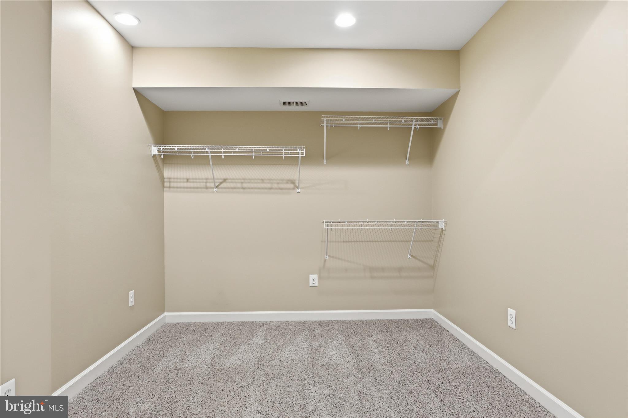 FIELDS OF NOTTINGHAM - Residential