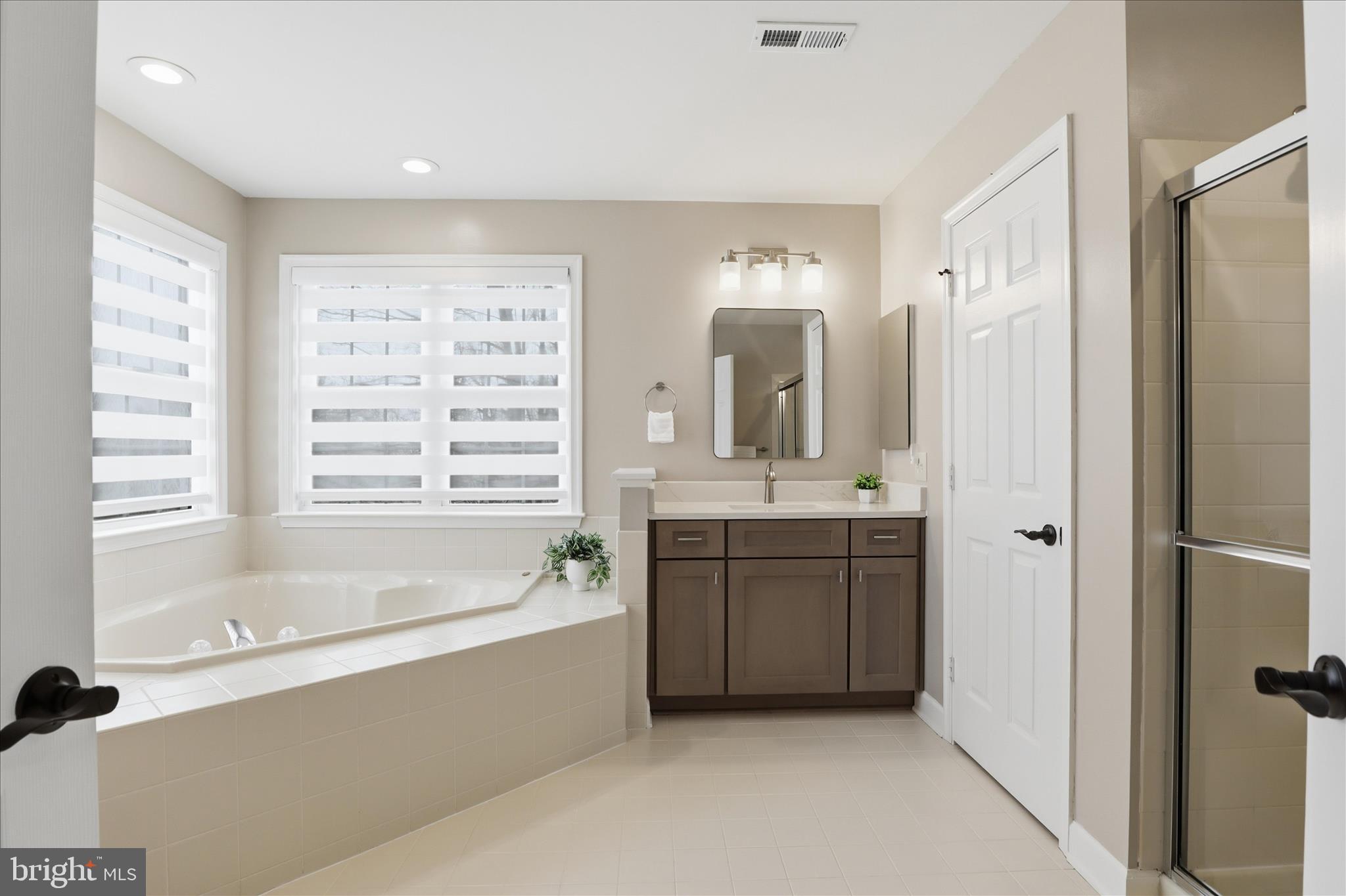 FIELDS OF NOTTINGHAM - Residential