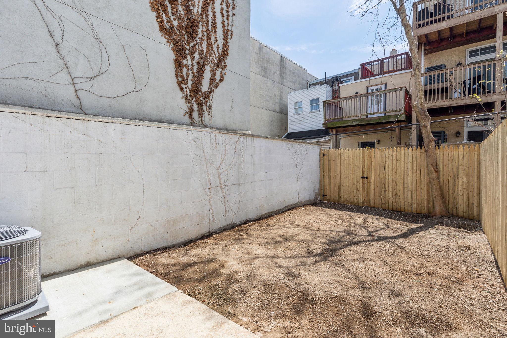 POINT BREEZE - Residential