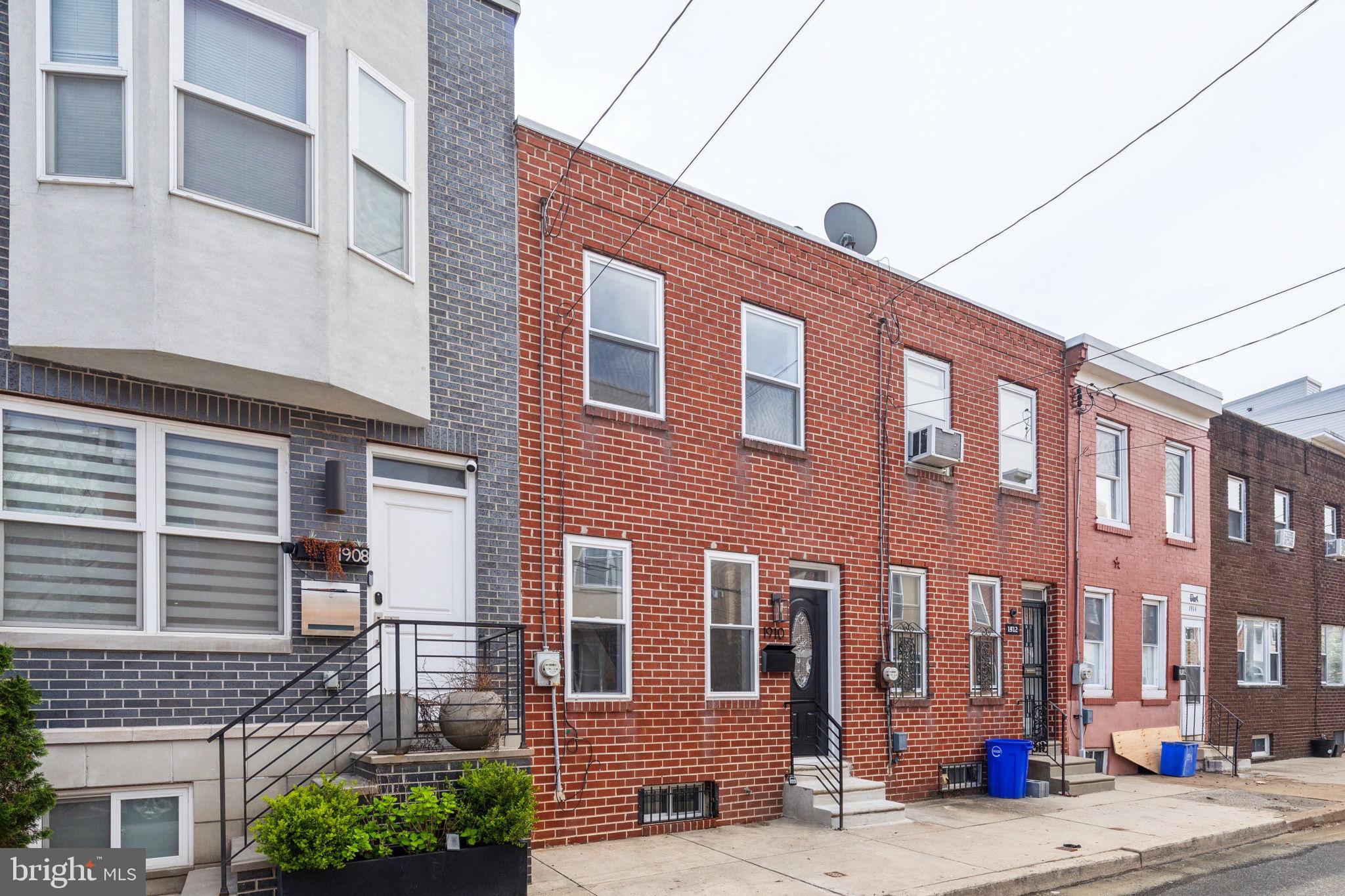 POINT BREEZE - Residential