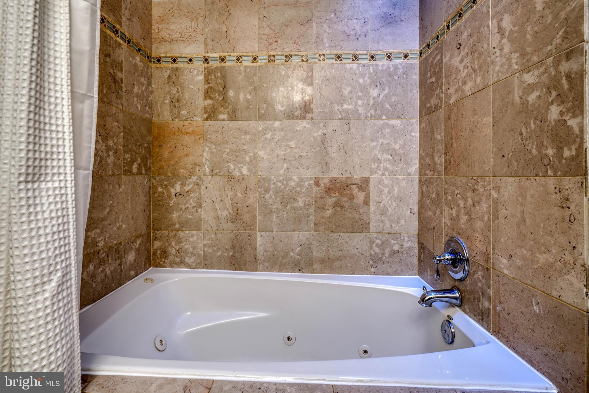 CANTON - Residential Lease