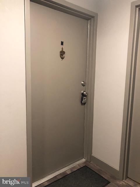 CHESTERFIELD GARDEN CONDOMINIUM - Residential Lease