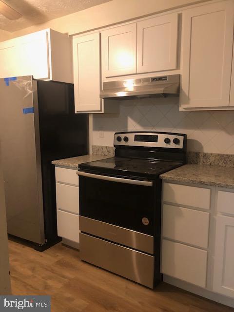 CHESTERFIELD GARDEN CONDOMINIUM - Residential Lease