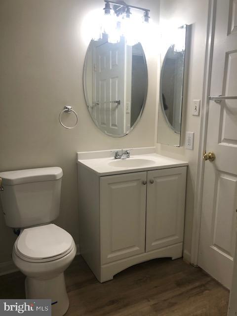 CHESTERFIELD GARDEN CONDOMINIUM - Residential Lease