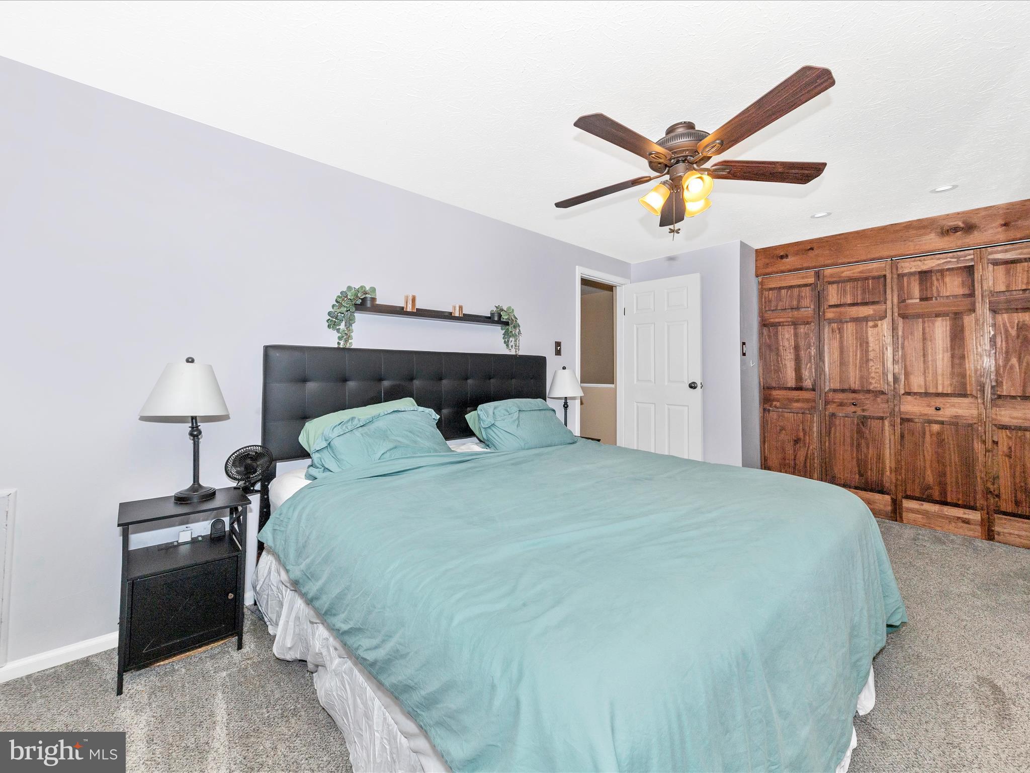 HILLCREST ORCHARDS - Residential