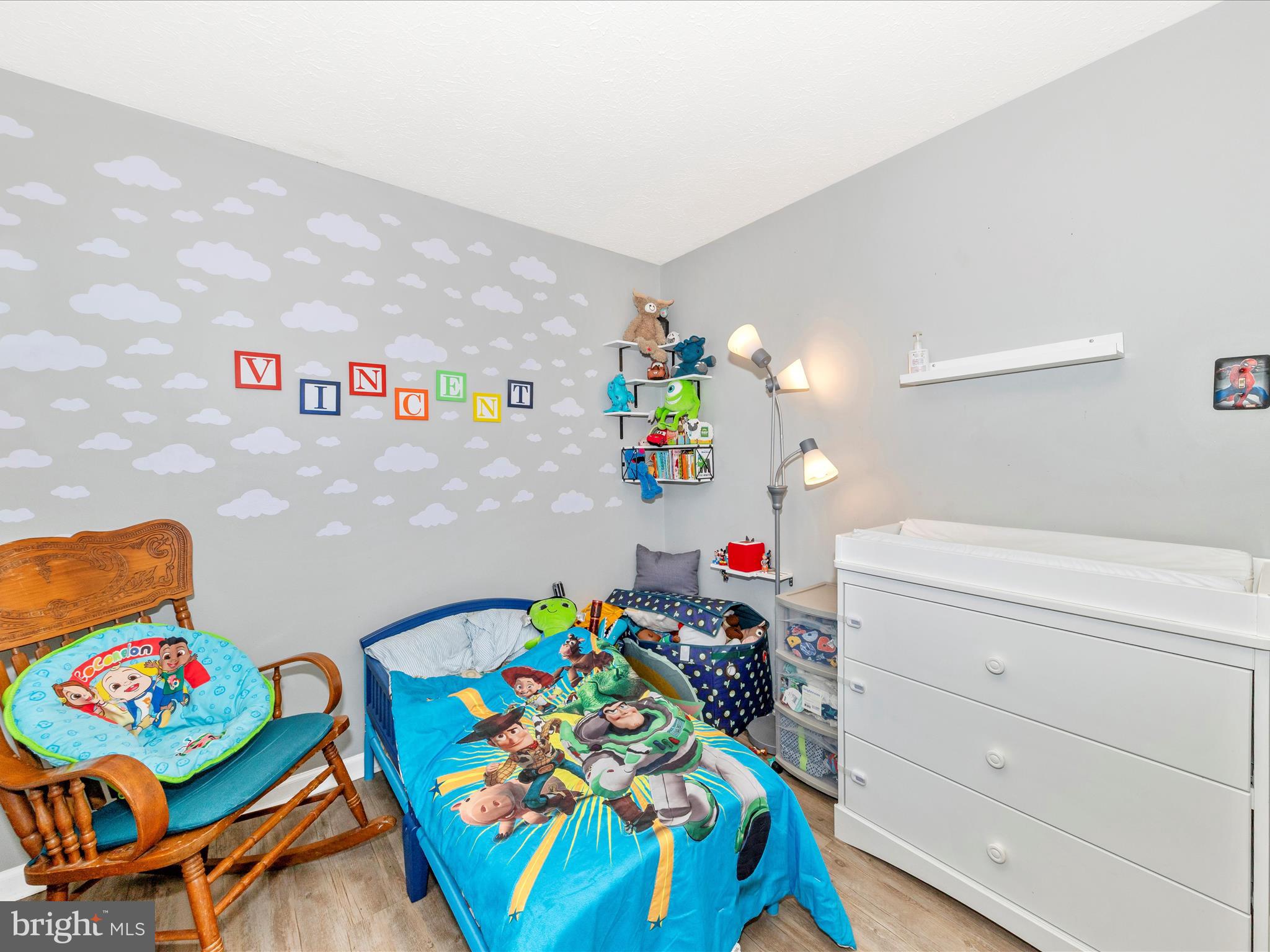 HILLCREST ORCHARDS - Residential