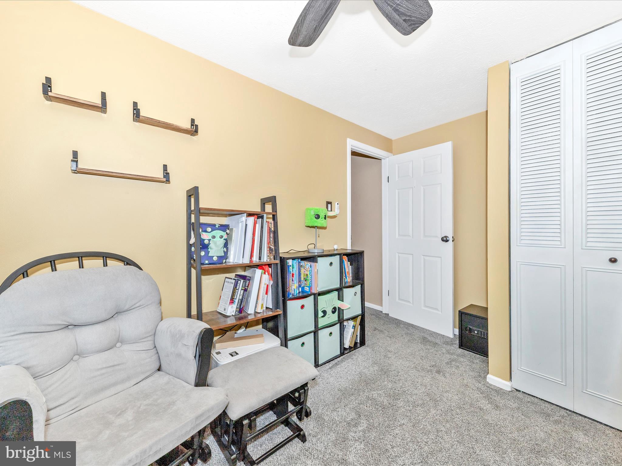 HILLCREST ORCHARDS - Residential