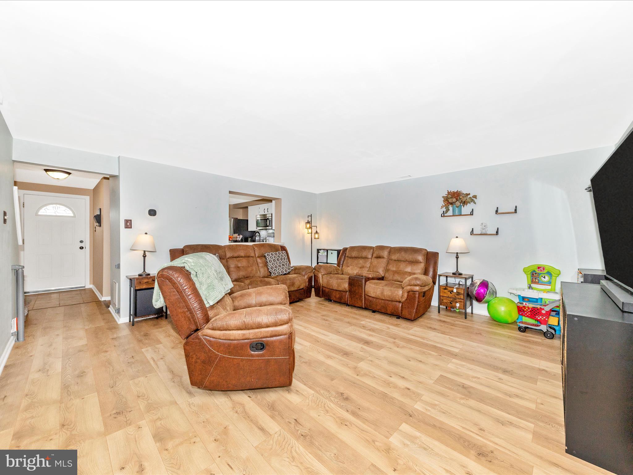 HILLCREST ORCHARDS - Residential