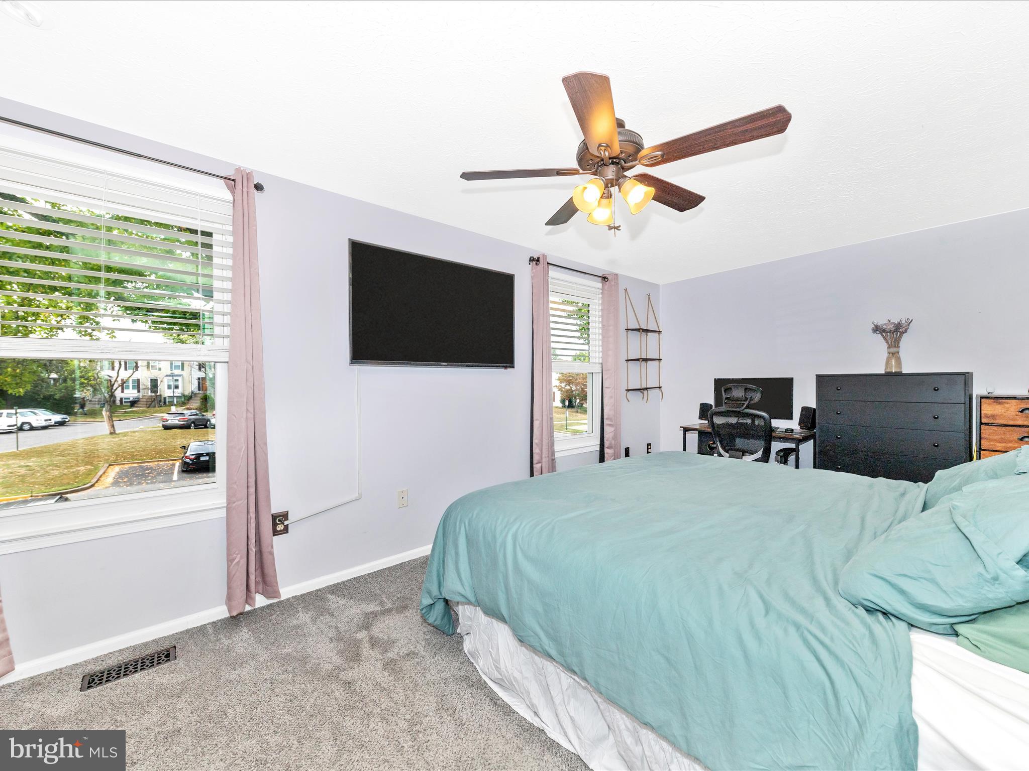 HILLCREST ORCHARDS - Residential