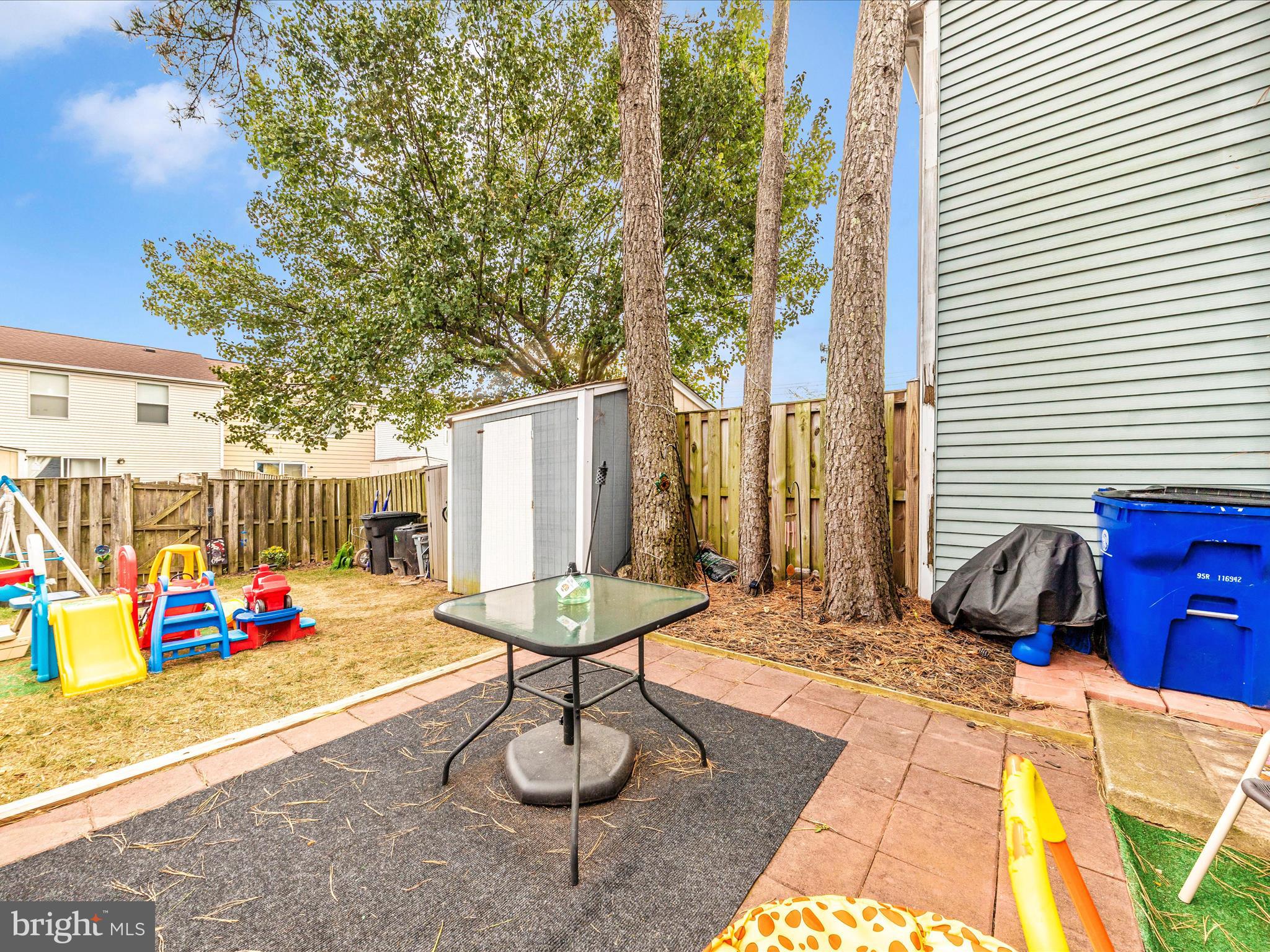 HILLCREST ORCHARDS - Residential