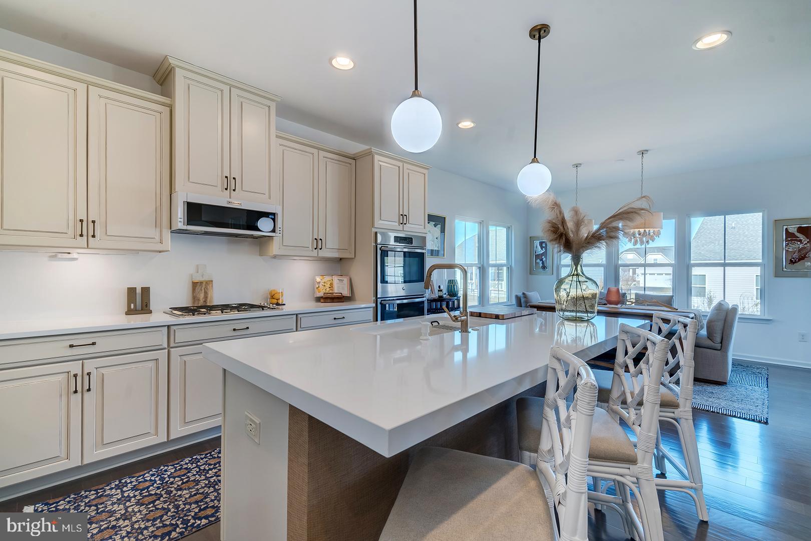 PENINSULA LAKES - Residential