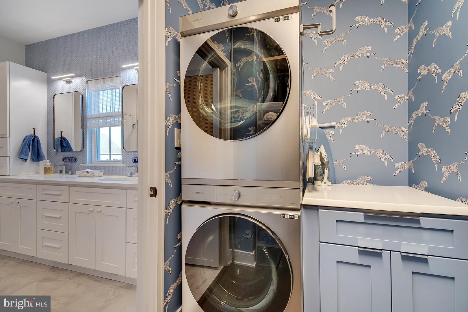 PENINSULA LAKES - Residential