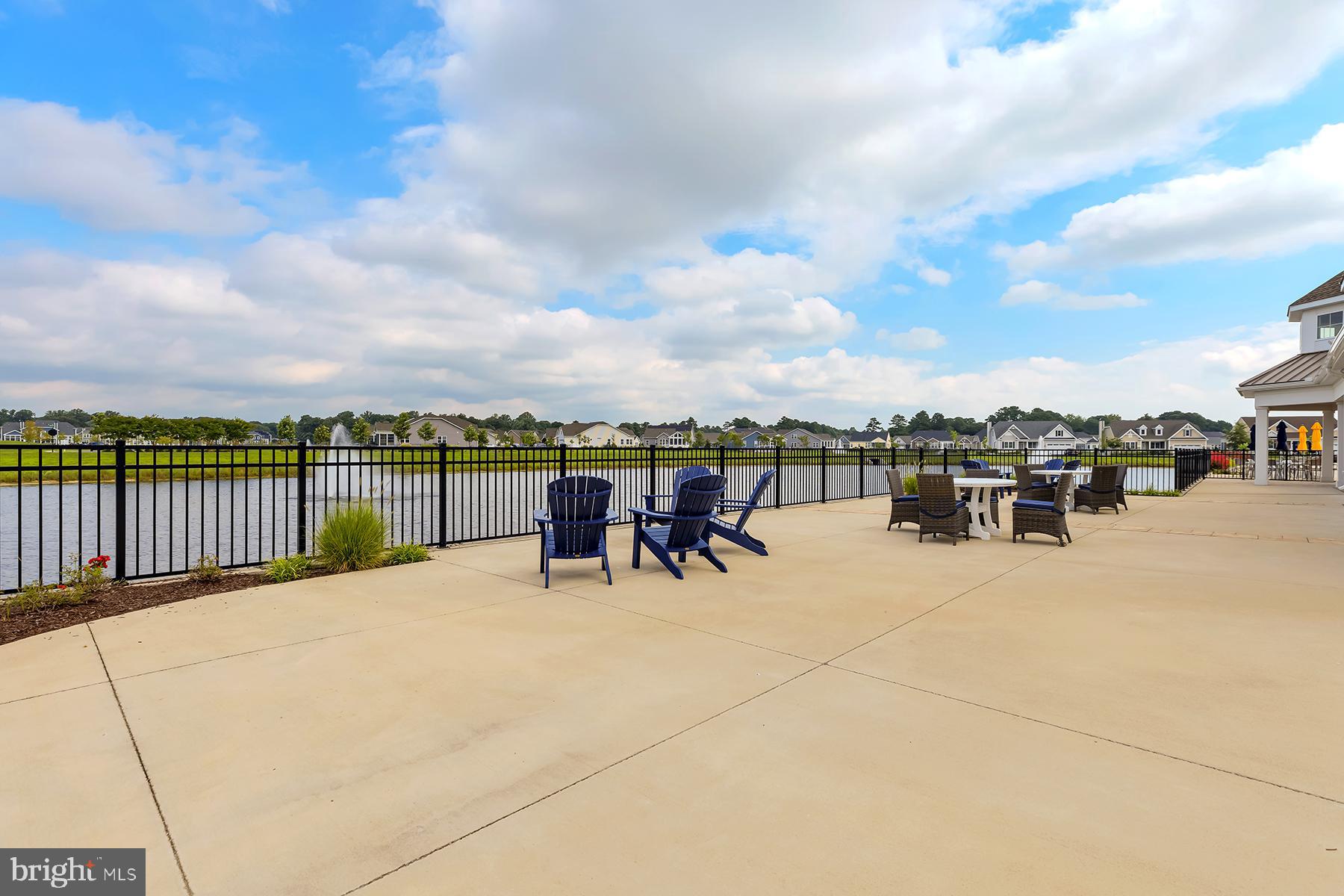 PENINSULA LAKES - Residential