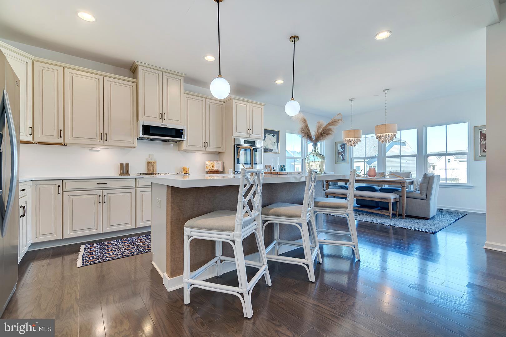 PENINSULA LAKES - Residential