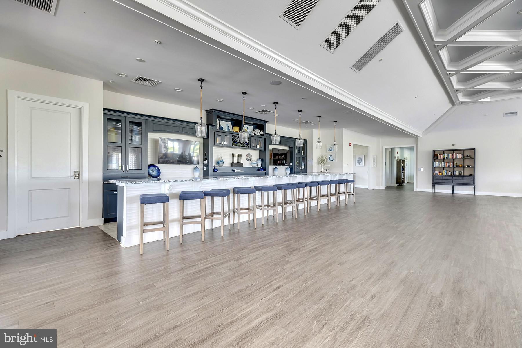 PENINSULA LAKES - Residential