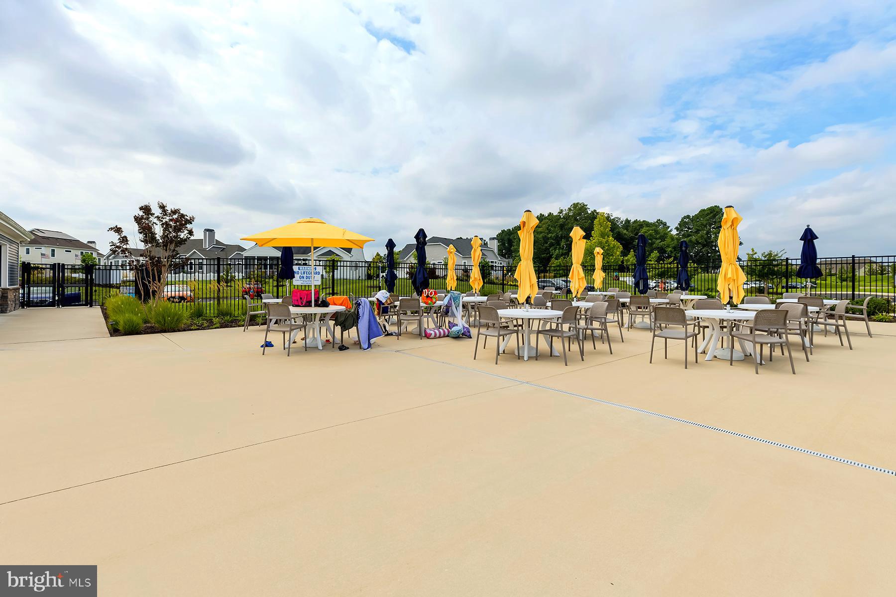 PENINSULA LAKES - Residential