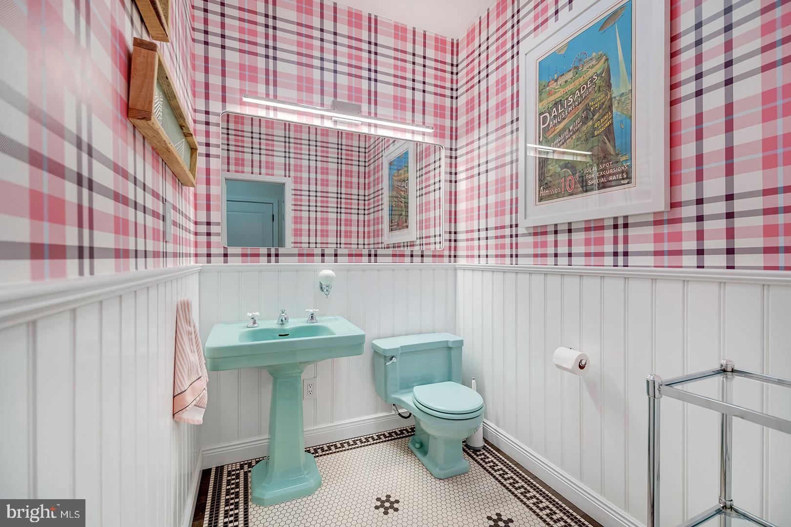 PENINSULA LAKES - Residential