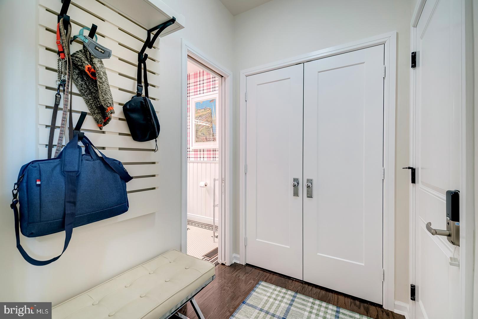 PENINSULA LAKES - Residential