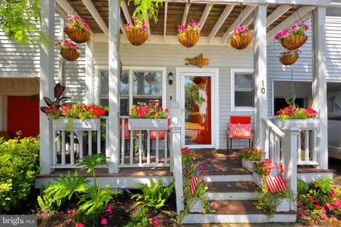 10 Caravel Court, Atlantic City, NJ MLS: NJAC2021854