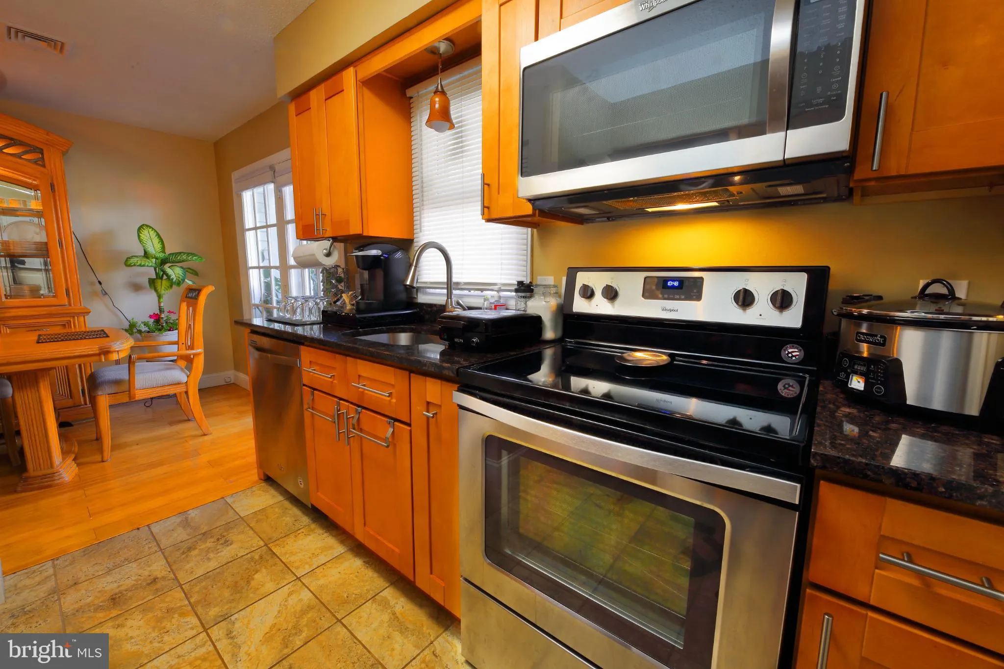 Atlantic City, New Jersey 08401, United States, 3 Bedrooms Bedrooms, ,3 BathroomsBathrooms,Residential,Active,247300