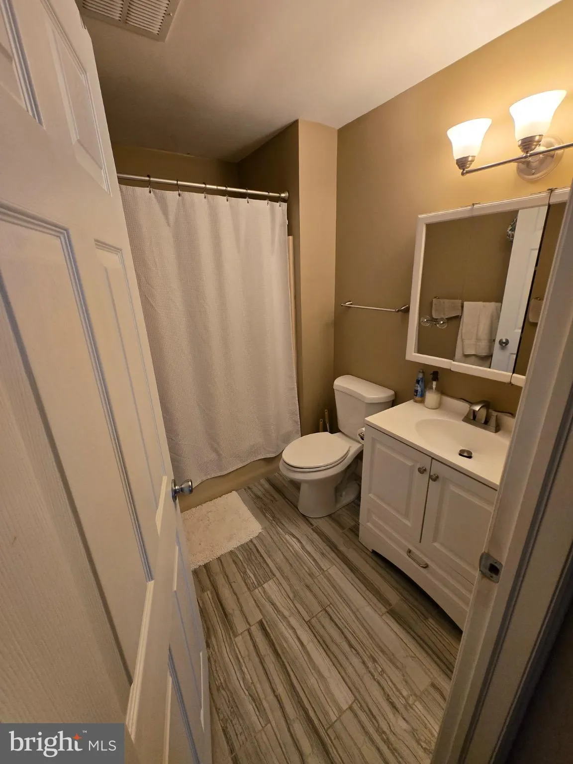 Atlantic City, New Jersey 08401, United States, 3 Bedrooms Bedrooms, ,3 BathroomsBathrooms,Residential,Active,247300