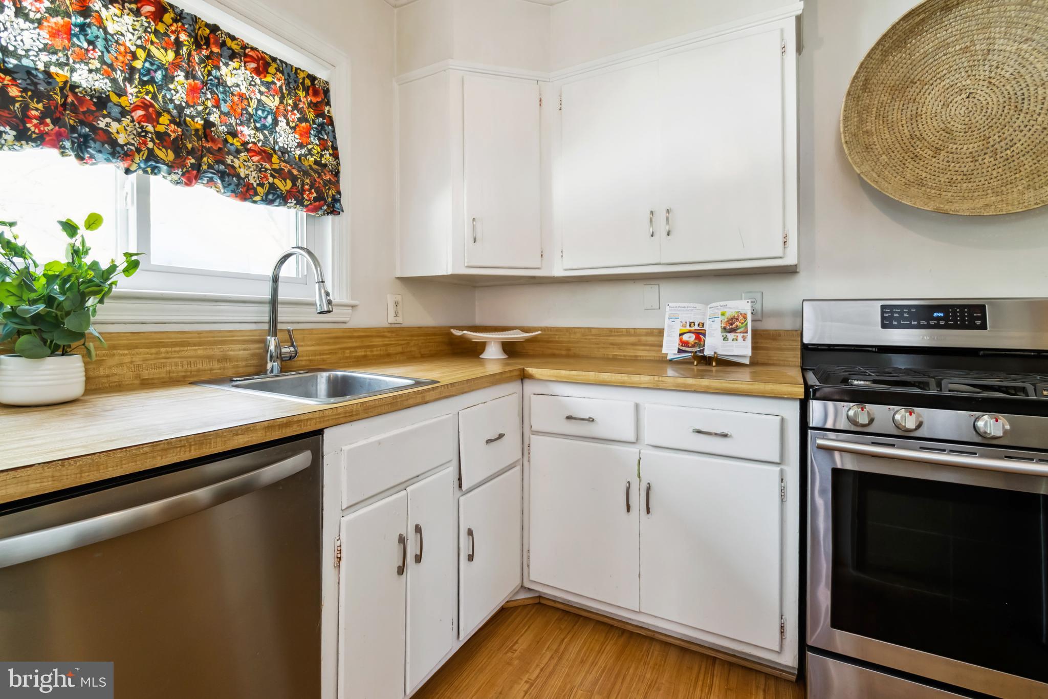 LOCH RAVEN VILLAGE - Residential