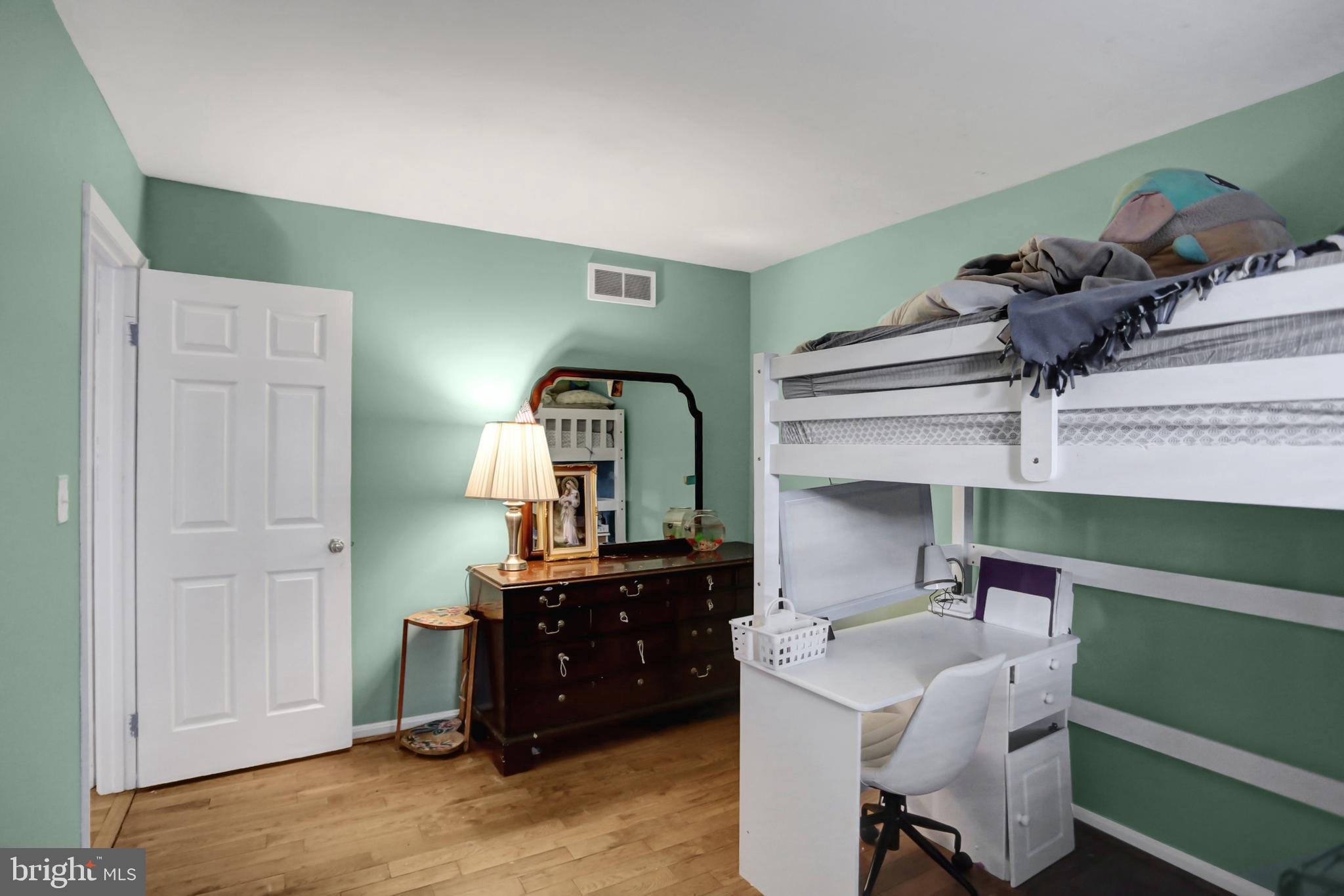 HERITAGE LANE - Residential