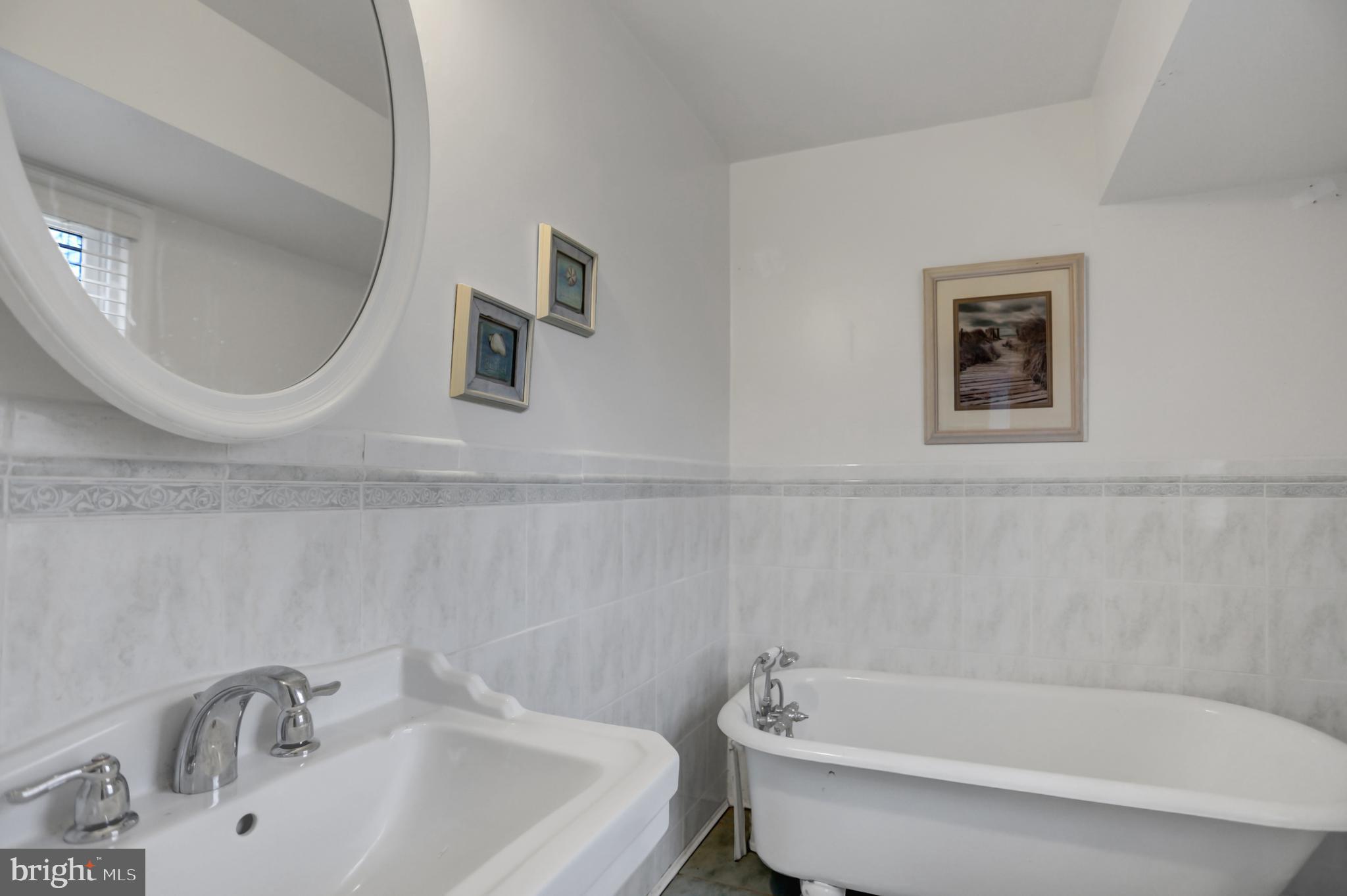 HERITAGE LANE - Residential