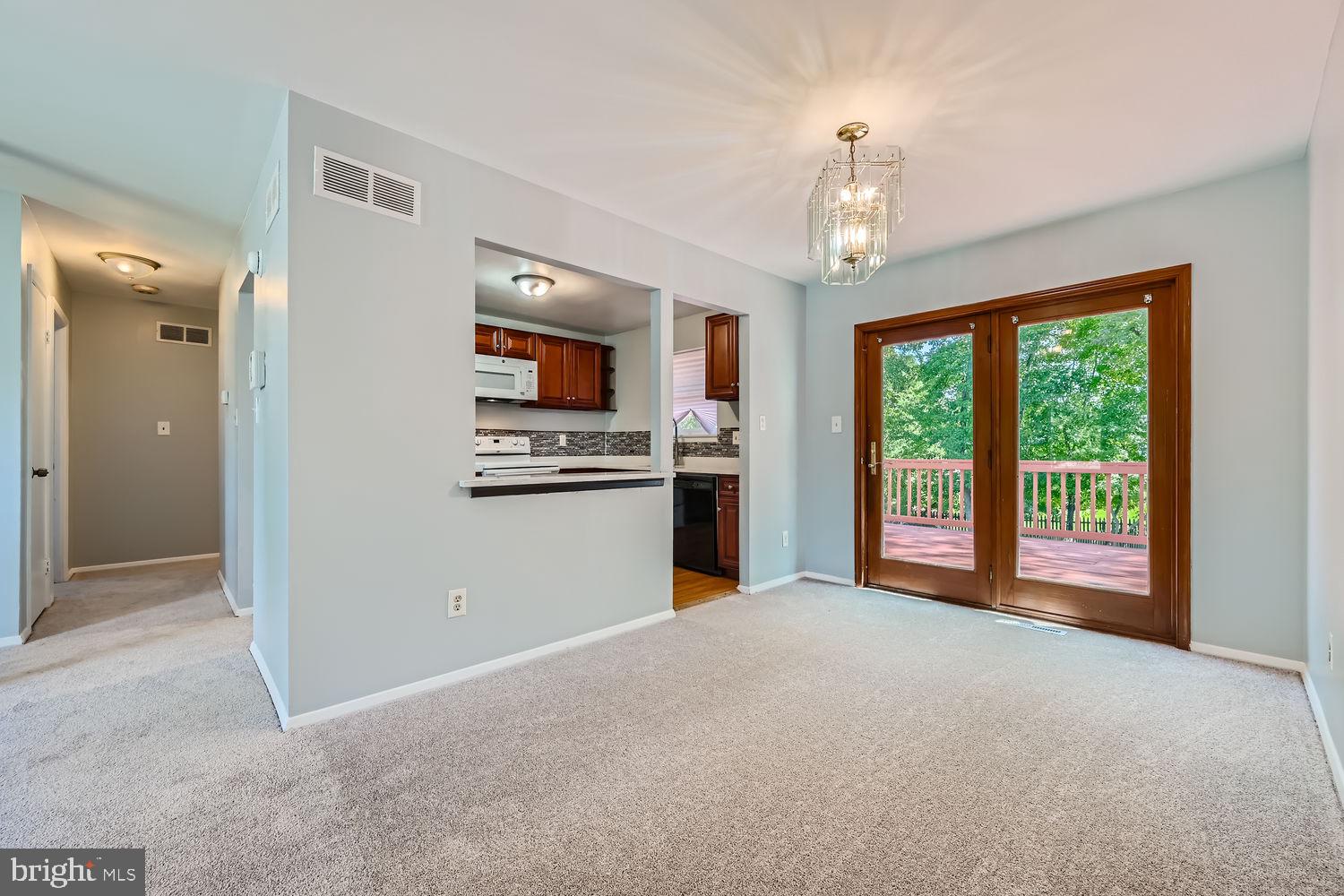 HARBOUR OAKS - Residential