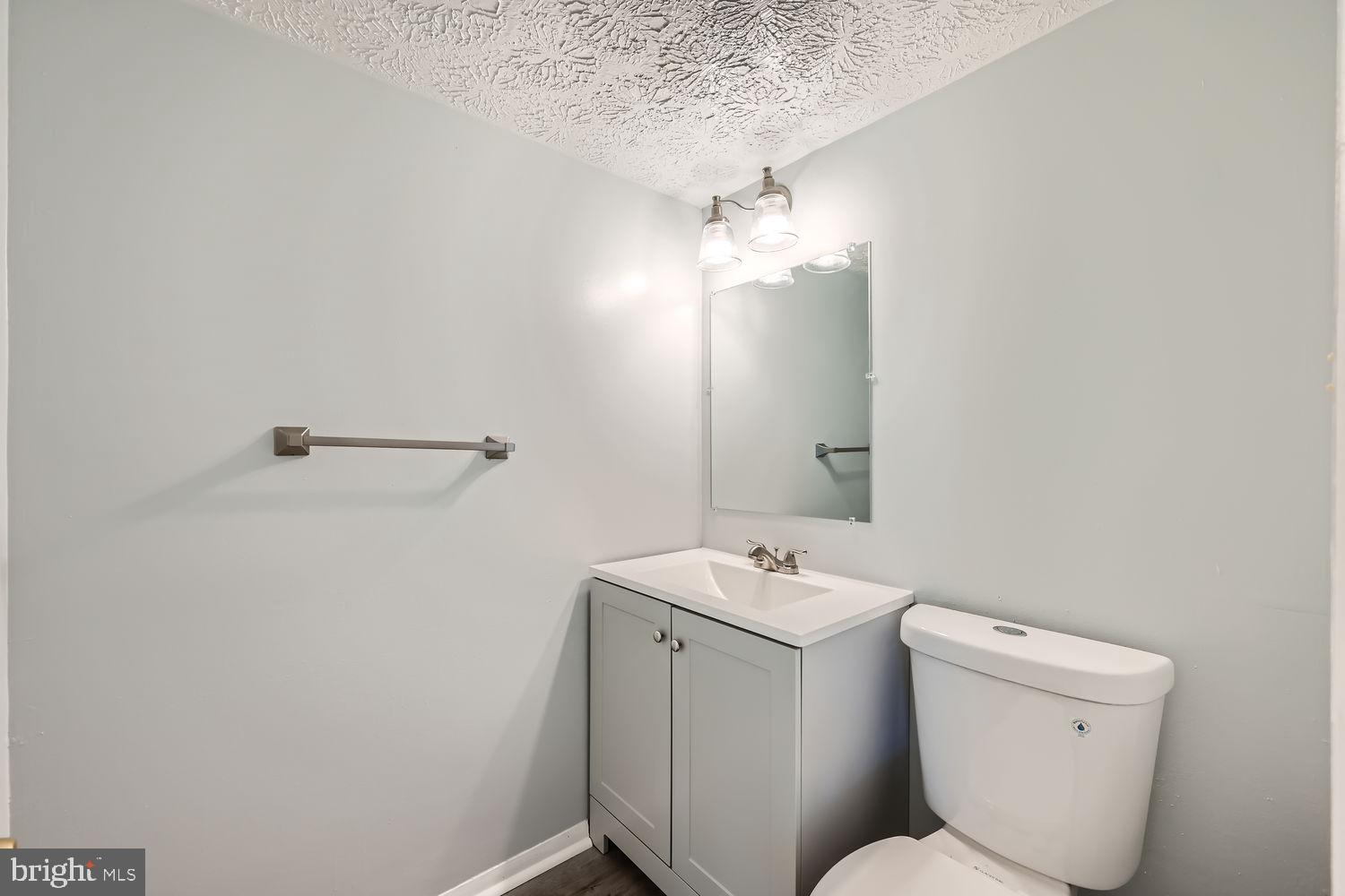 HARBOUR OAKS - Residential