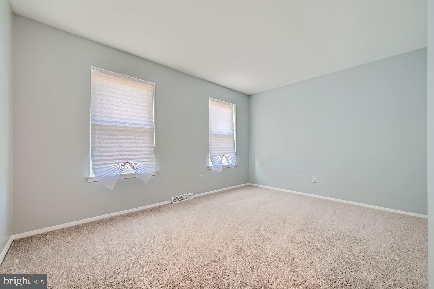 HARBOUR OAKS - Residential