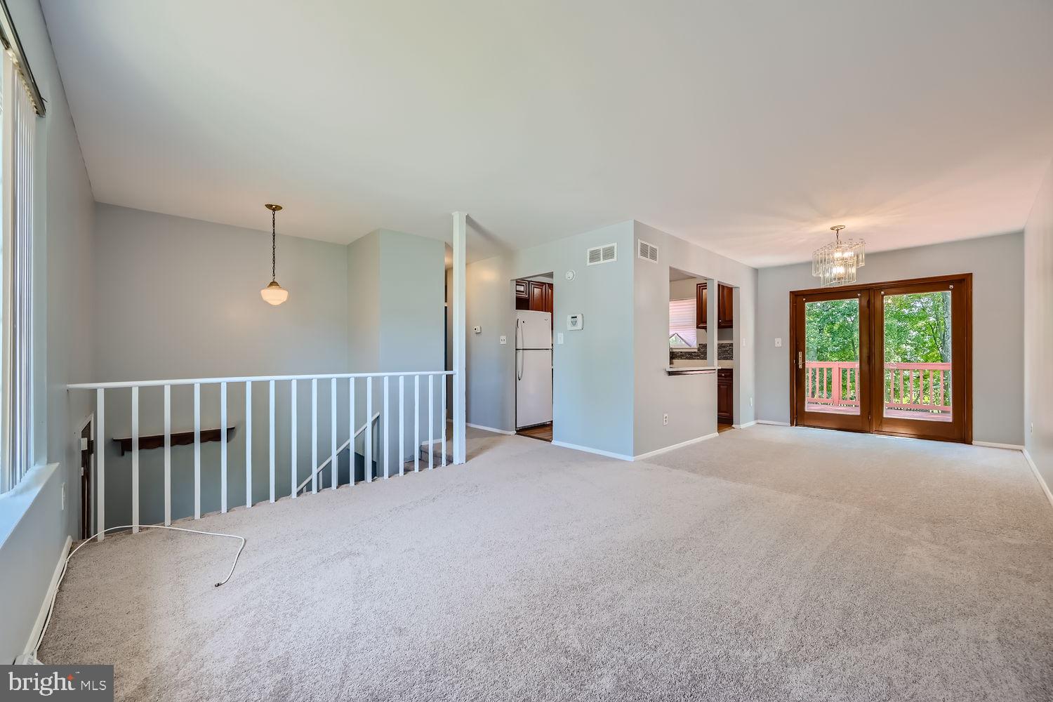 HARBOUR OAKS - Residential