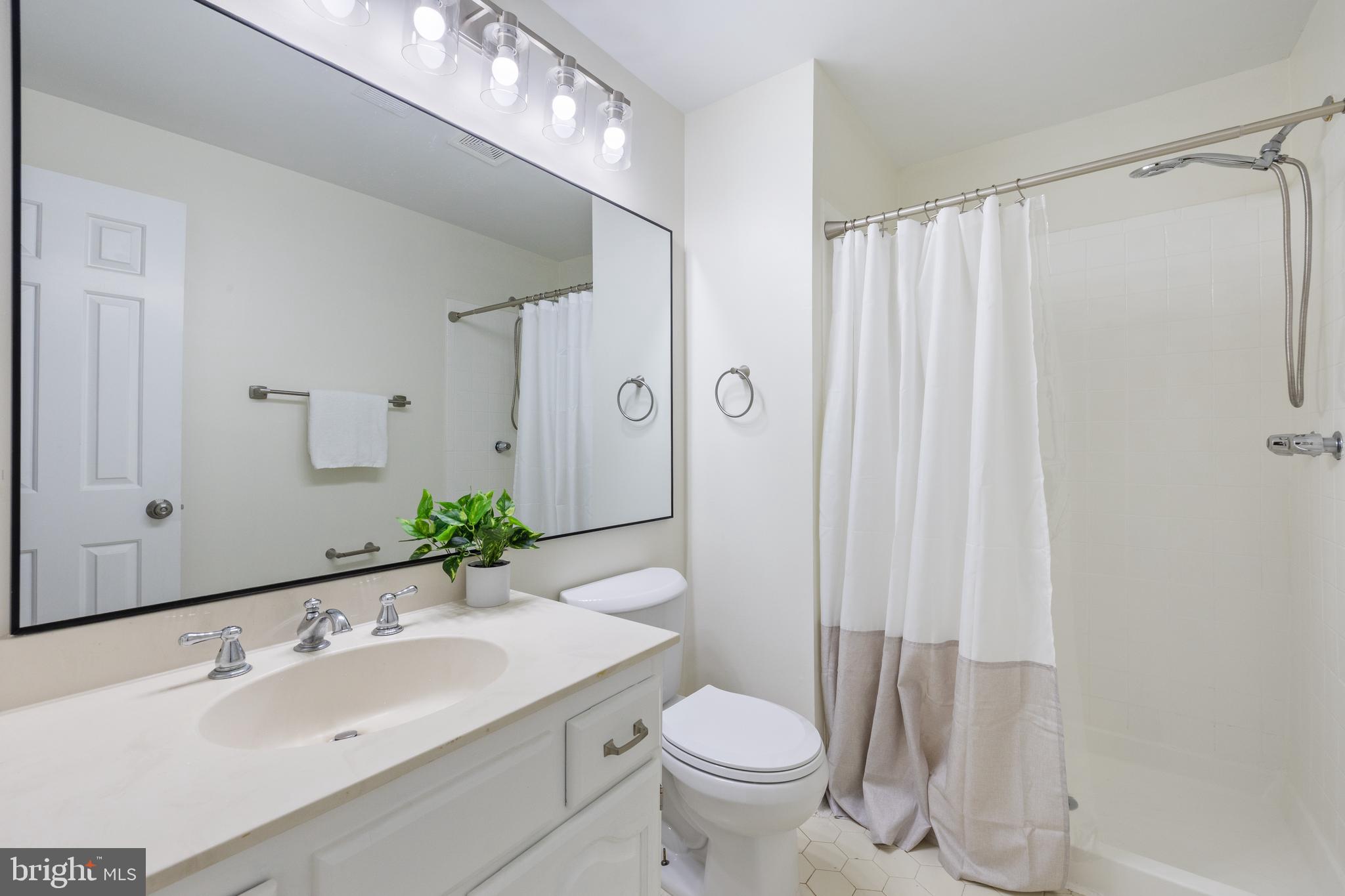 ORCHARD RIDGE - Residential