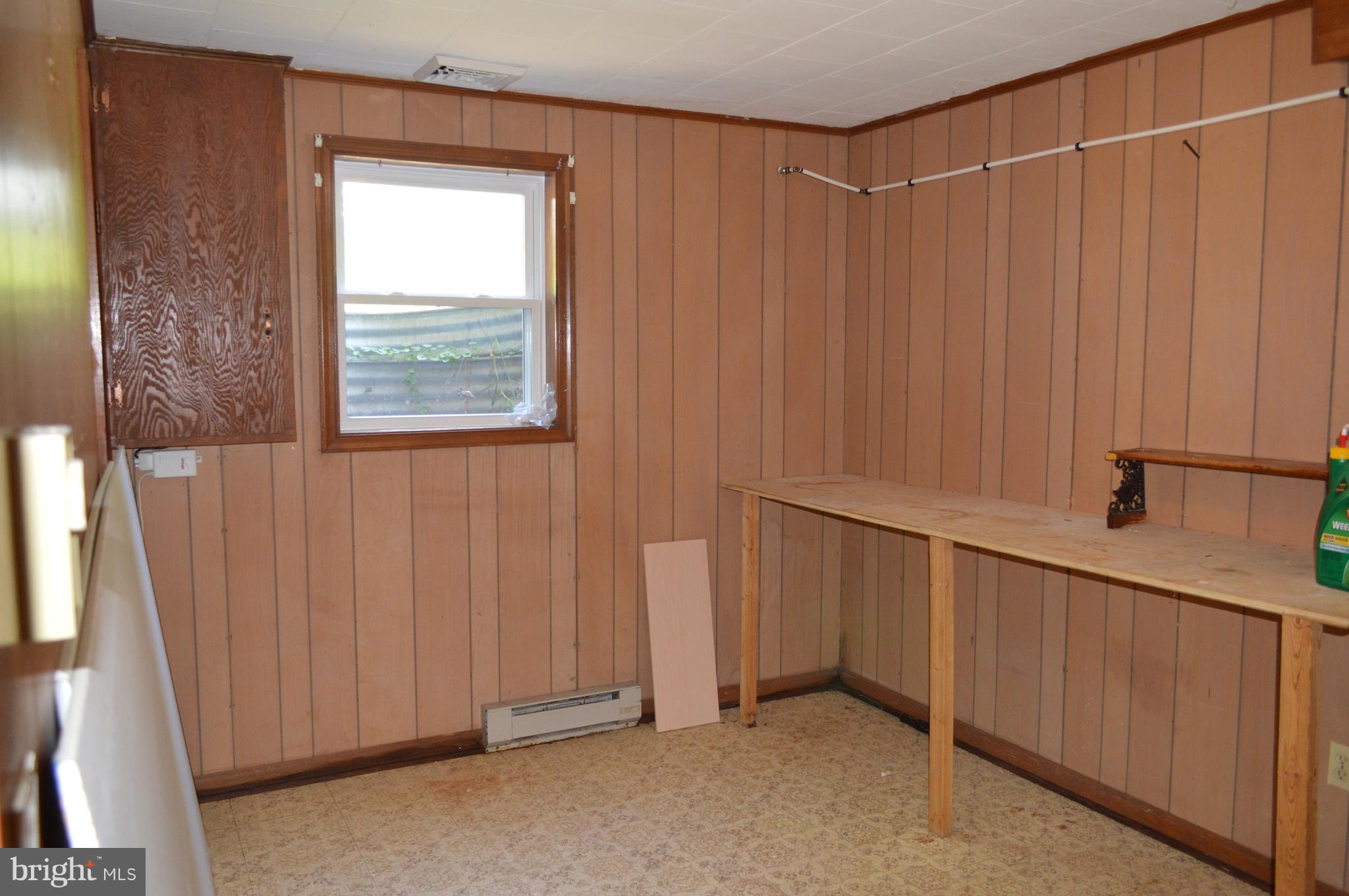 FARMINGTON HEIGHTS - Residential Lease