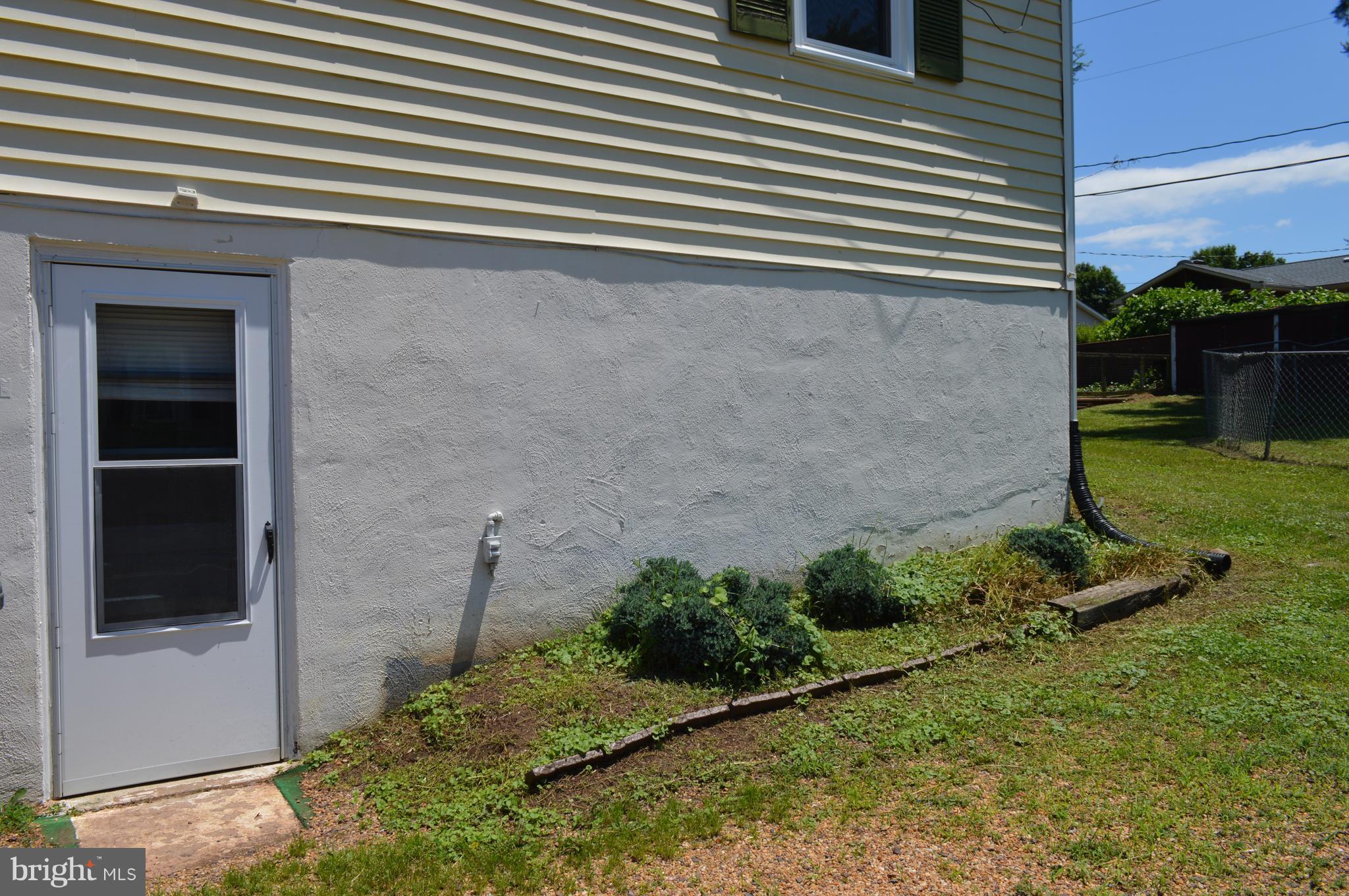 FARMINGTON HEIGHTS - Residential Lease