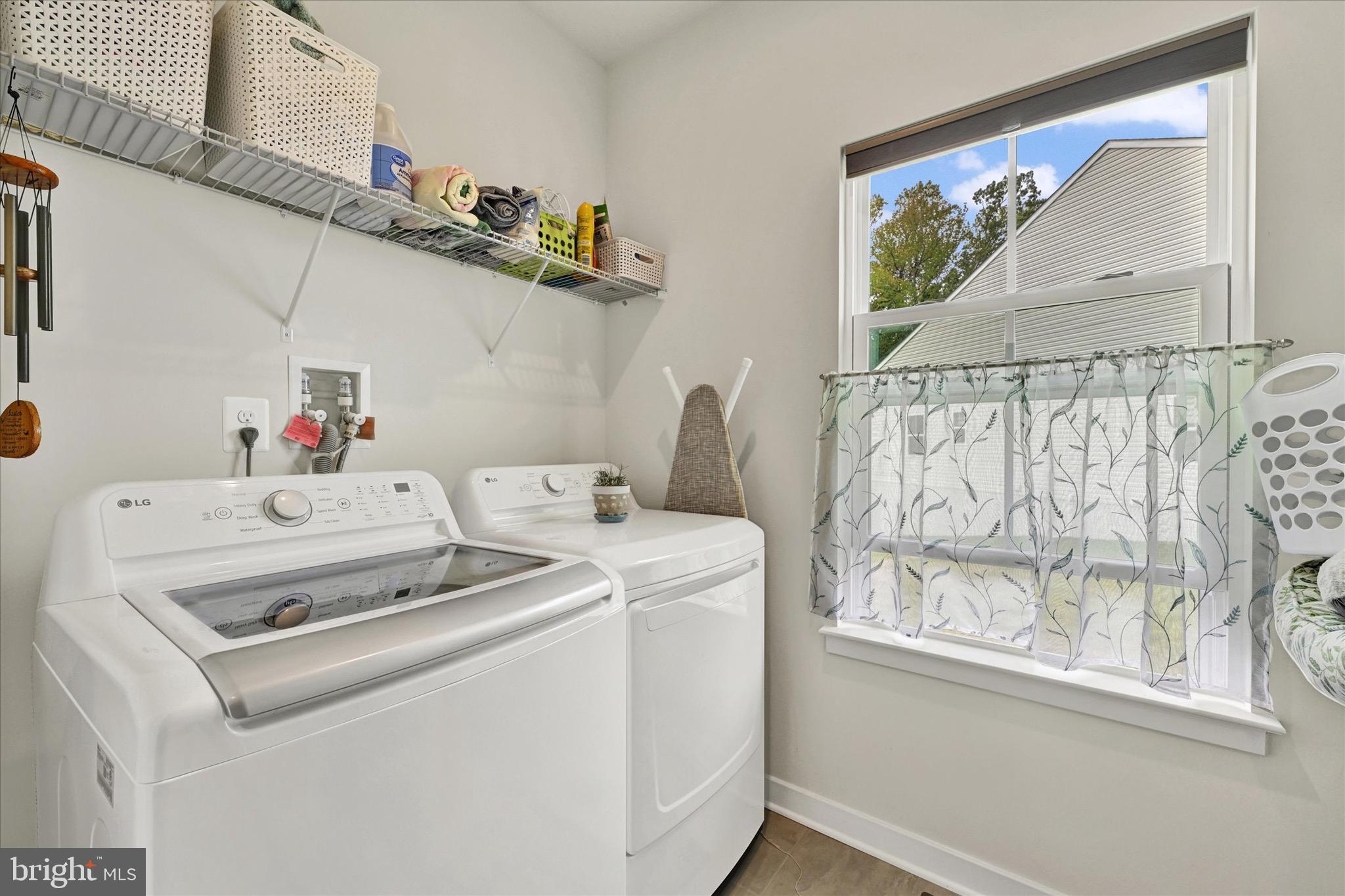 ABERDEEN OVERLOOK - Residential