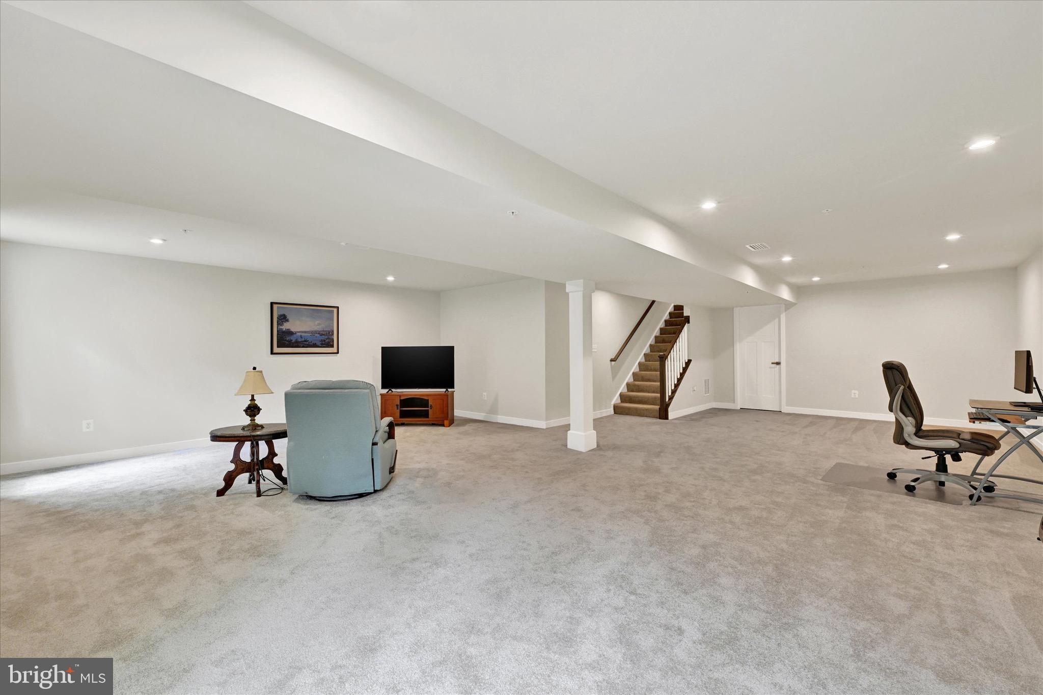 ABERDEEN OVERLOOK - Residential