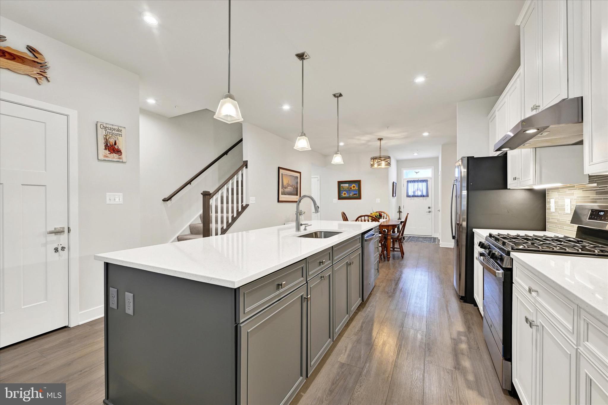 ABERDEEN OVERLOOK - Residential