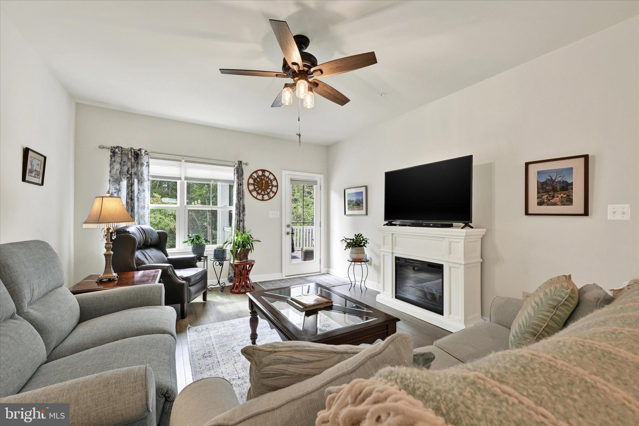 ABERDEEN OVERLOOK - Residential