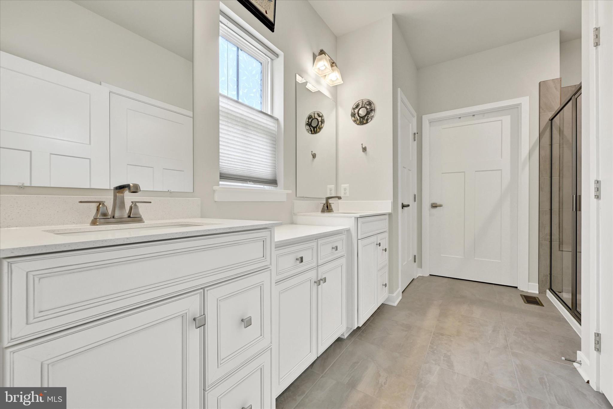 ABERDEEN OVERLOOK - Residential