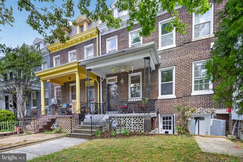 527 SHEPHERD STREET NW WASHINGTON DC 20011