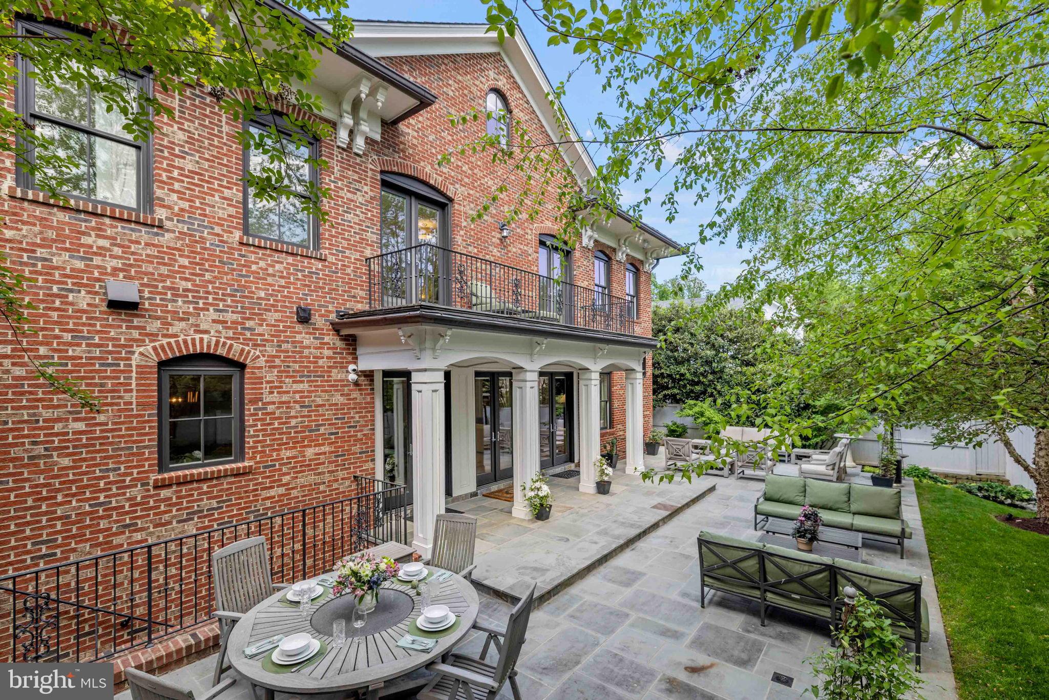 PHILLIPS PARK - Residential