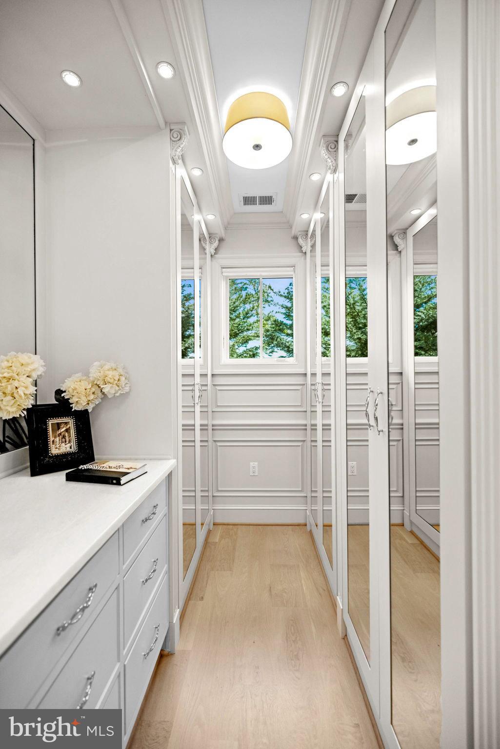 PHILLIPS PARK - Residential