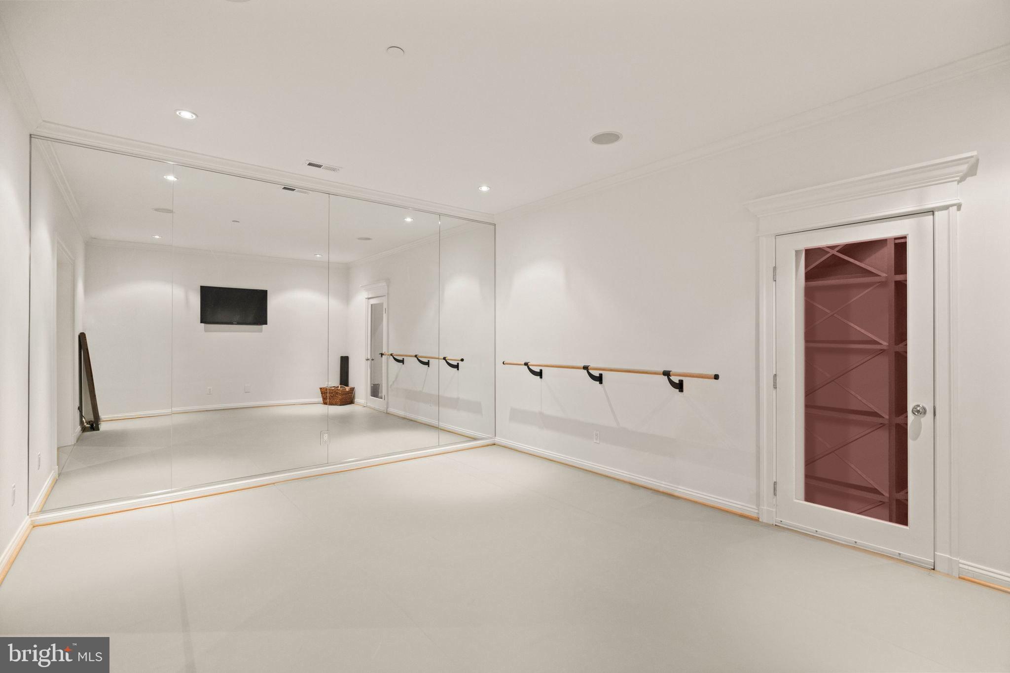 PHILLIPS PARK - Residential