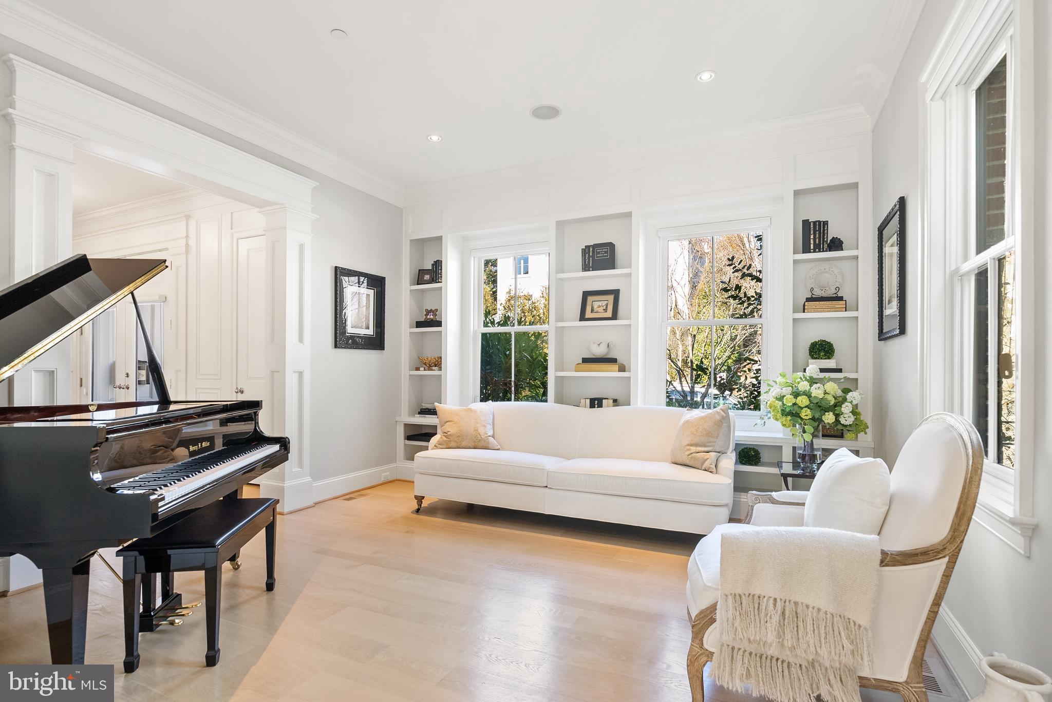PHILLIPS PARK - Residential