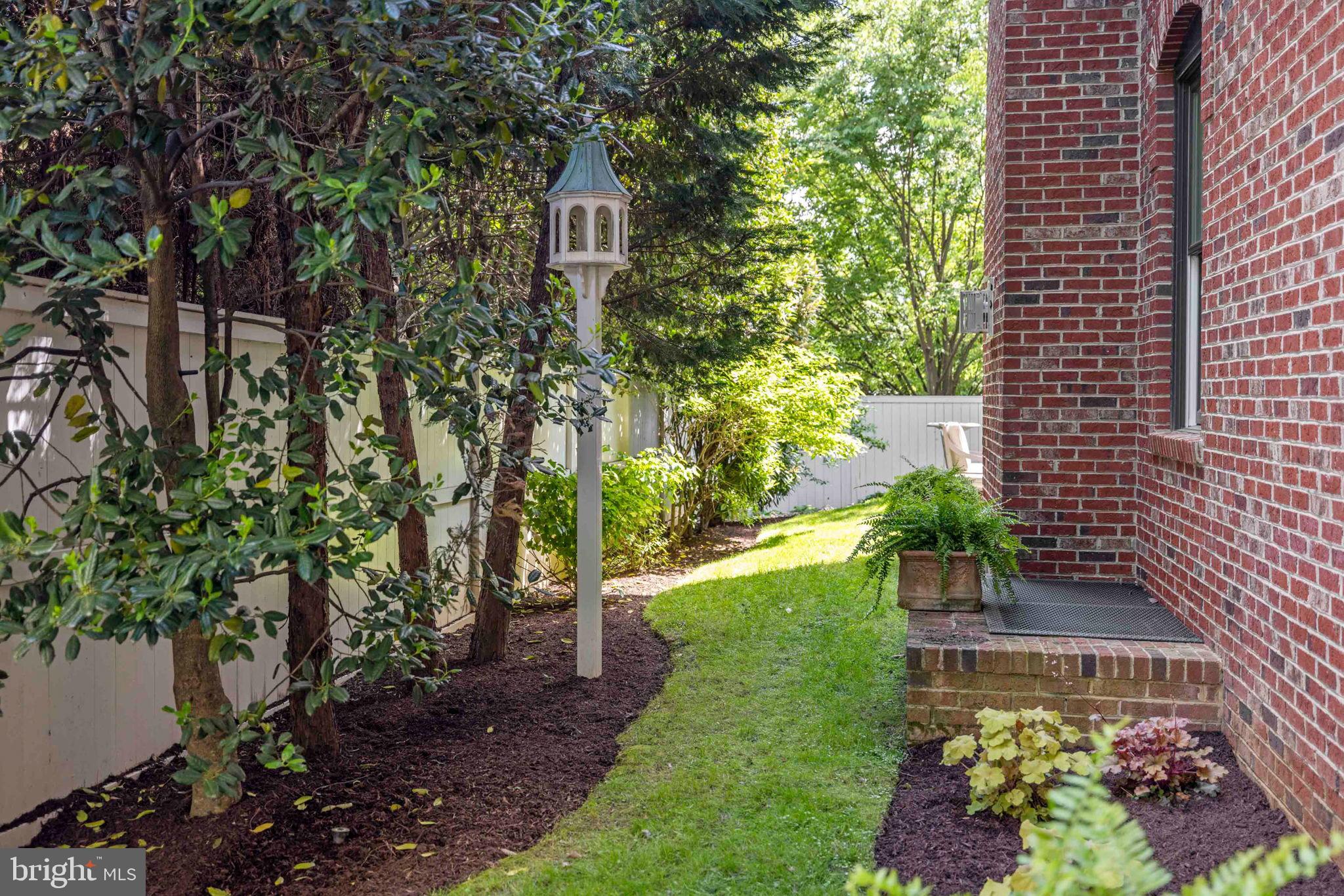PHILLIPS PARK - Residential